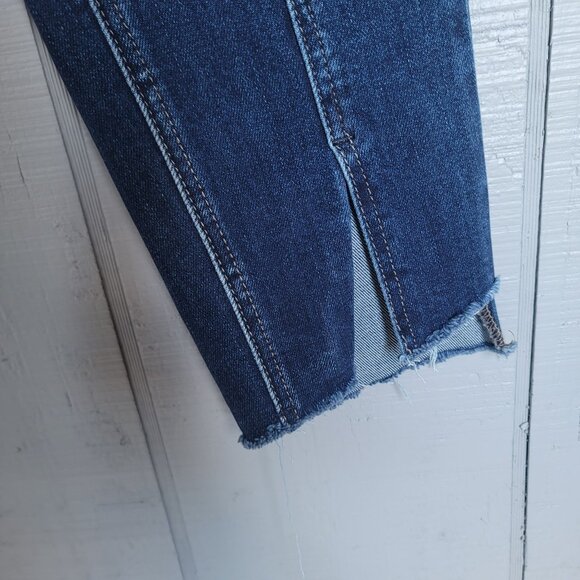 Vervet Women's High Rise Ankle Skinny Split Hem Jeans. Size 28 - Picture 5 of 7